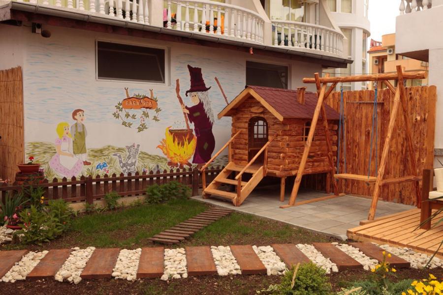 Hotel Yanis Лозенец Екстериор снимка