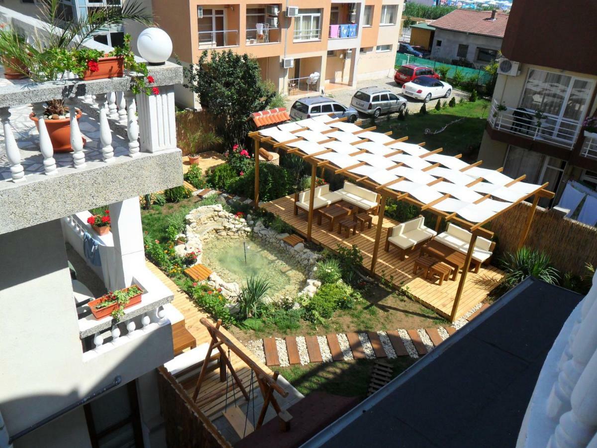 Hotel Yanis Лозенец Екстериор снимка